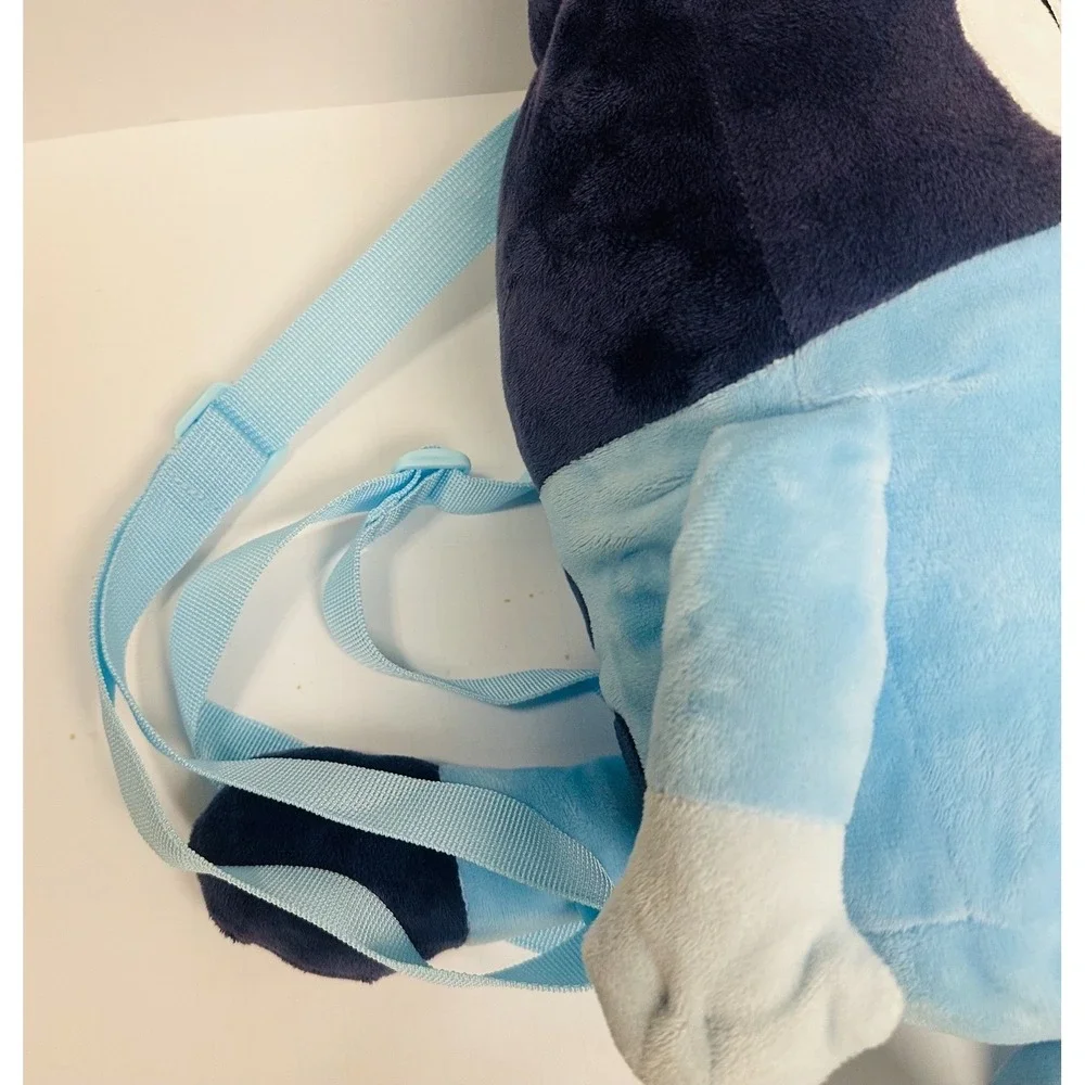 Ludo Studio Bluey Plush Backpack 14